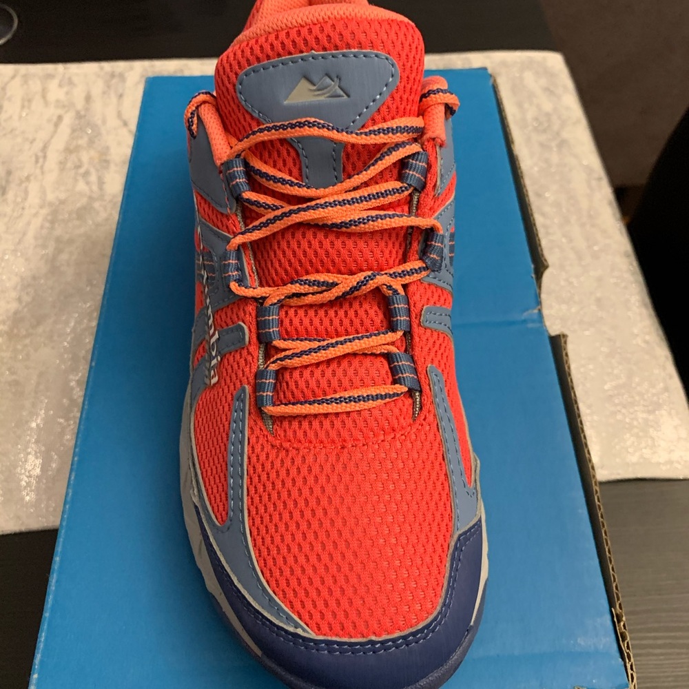 Columbia trail sneakers